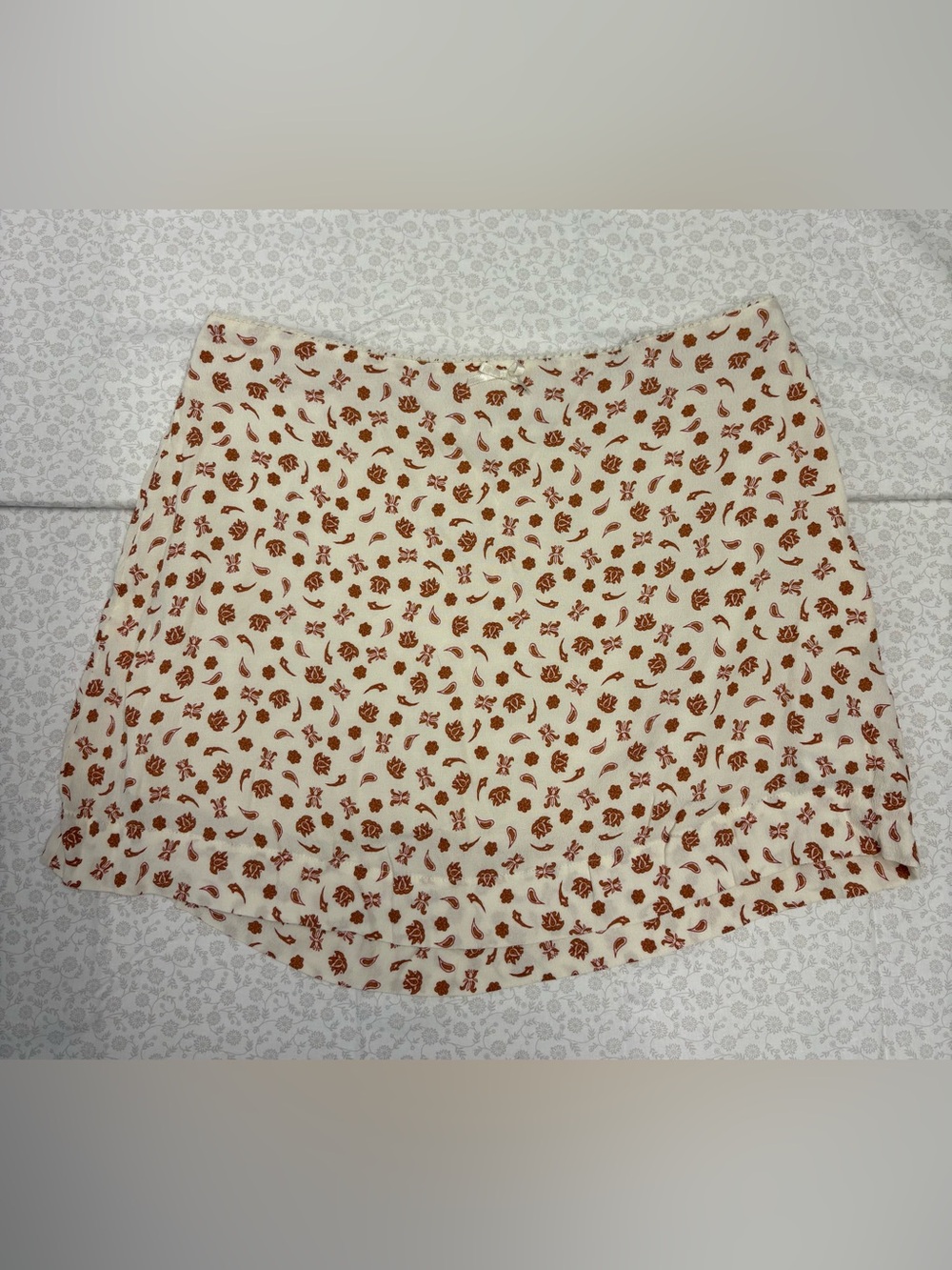 Cotton On Women's Cream/Brown Paisley Mini Skirt Pull On Bow Accent Size 6